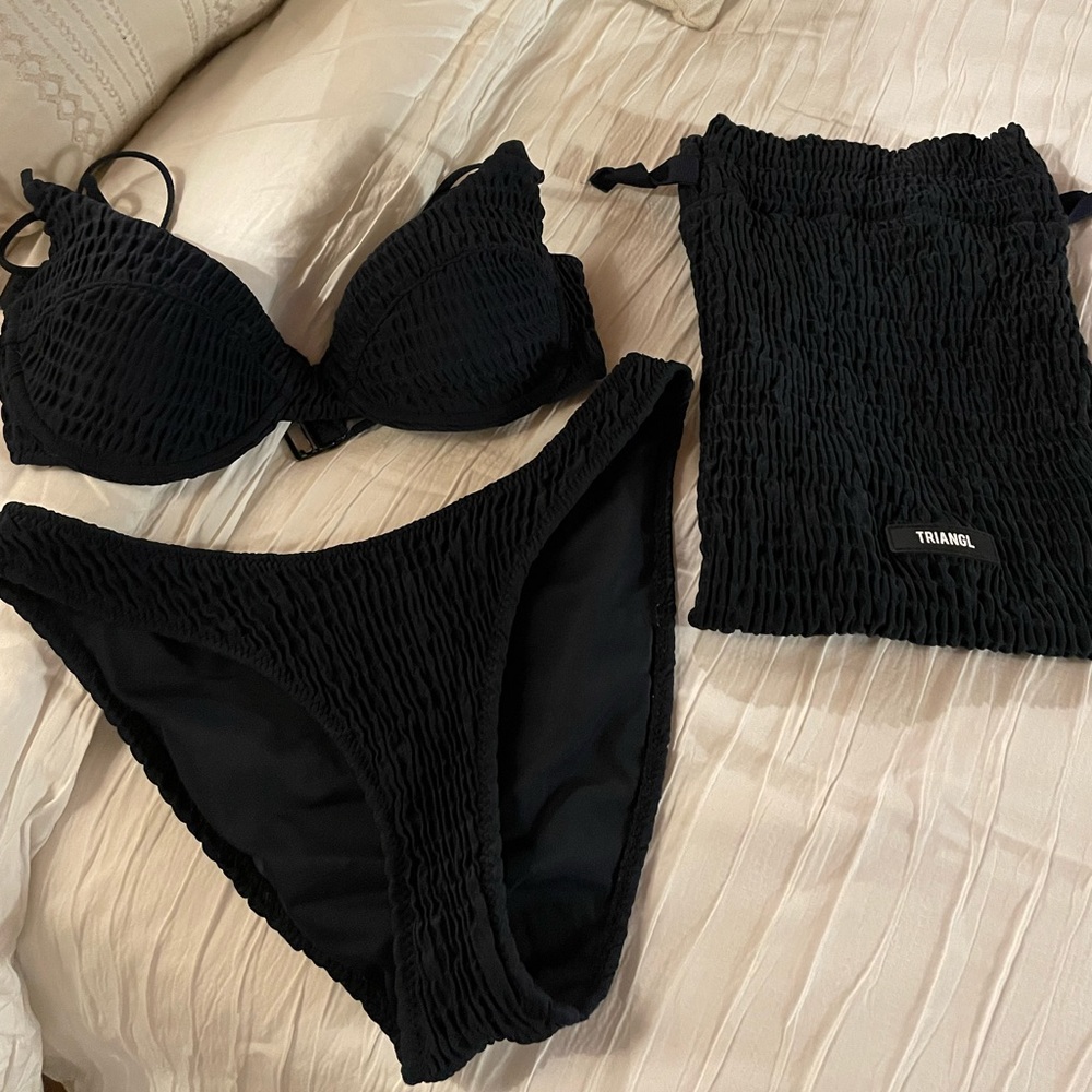 Dark navy triangl bikini